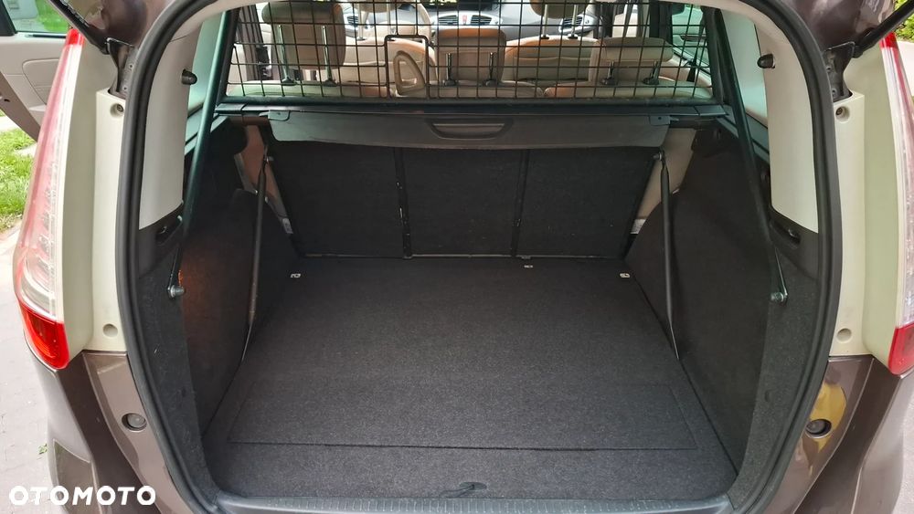 Renault Scenic 1.9 dCi Privilege - 14