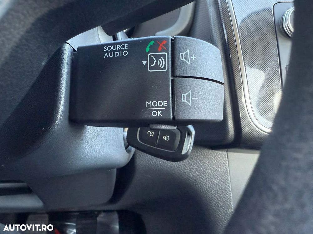 Dacia Sandero SCe 75 Acces - 19