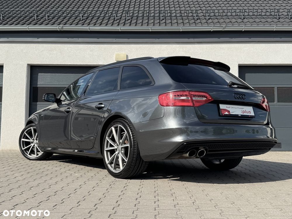 Audi A4 Avant 2.0 TDI DPF quattro S tronic S line Sportpaket - 3