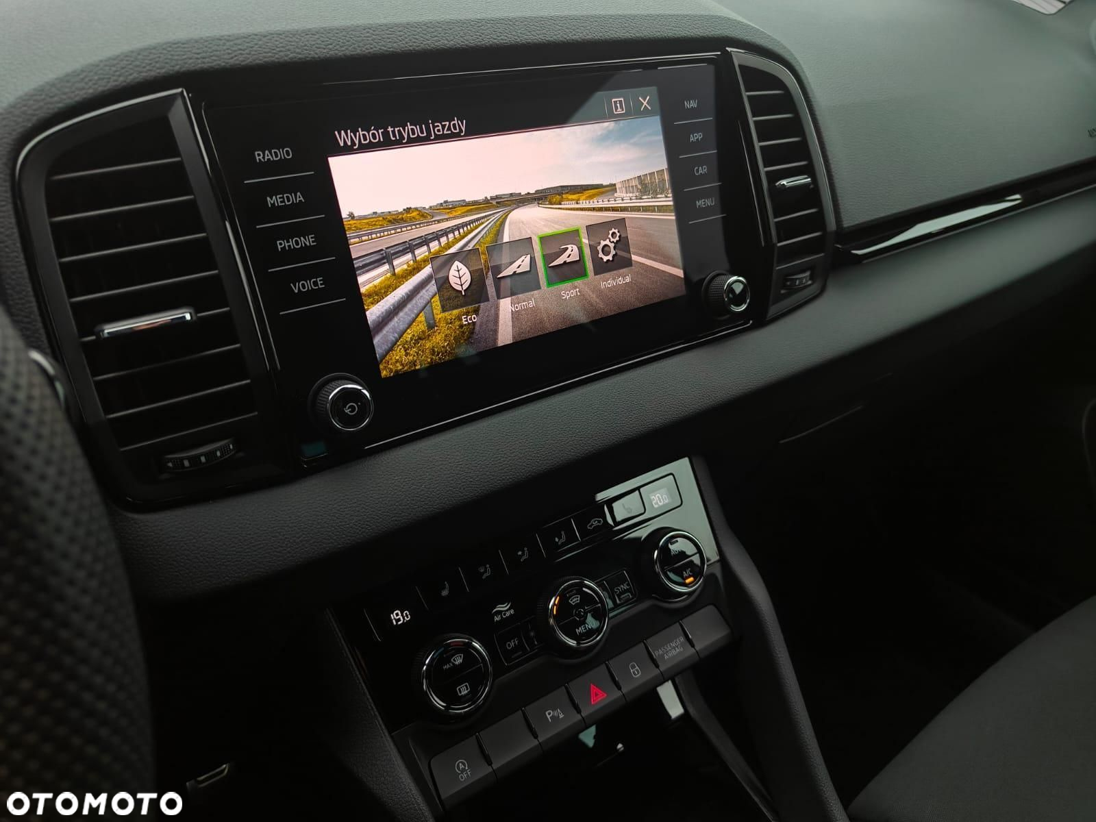 Skoda Karoq 1.5 TSI ACT Sportline DSG - 14