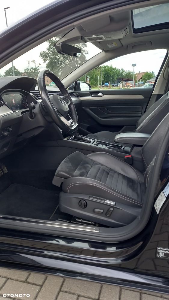 Volkswagen Passat 2.0 TDI 4Mot Elegance DSG - 19