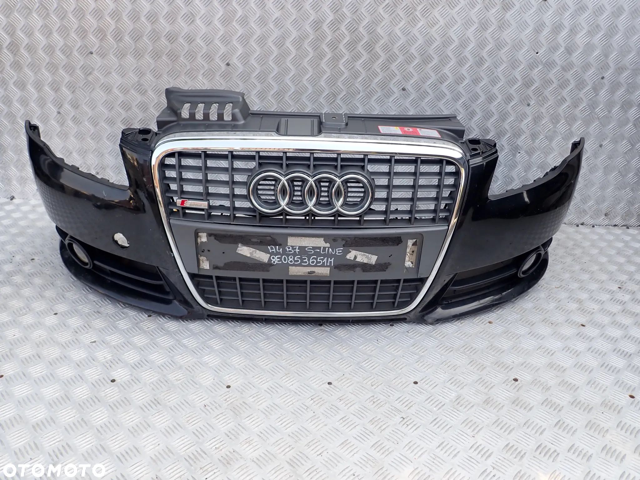 ZDERZAK PRZÓD AUDI A4 B7 S-LINE  8E0853651M - 1