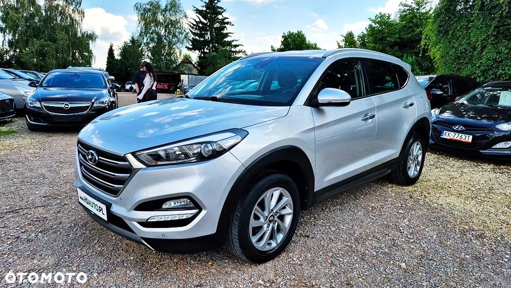 Hyundai Tucson 1.6 GDI BlueDrive GO 2WD - 23