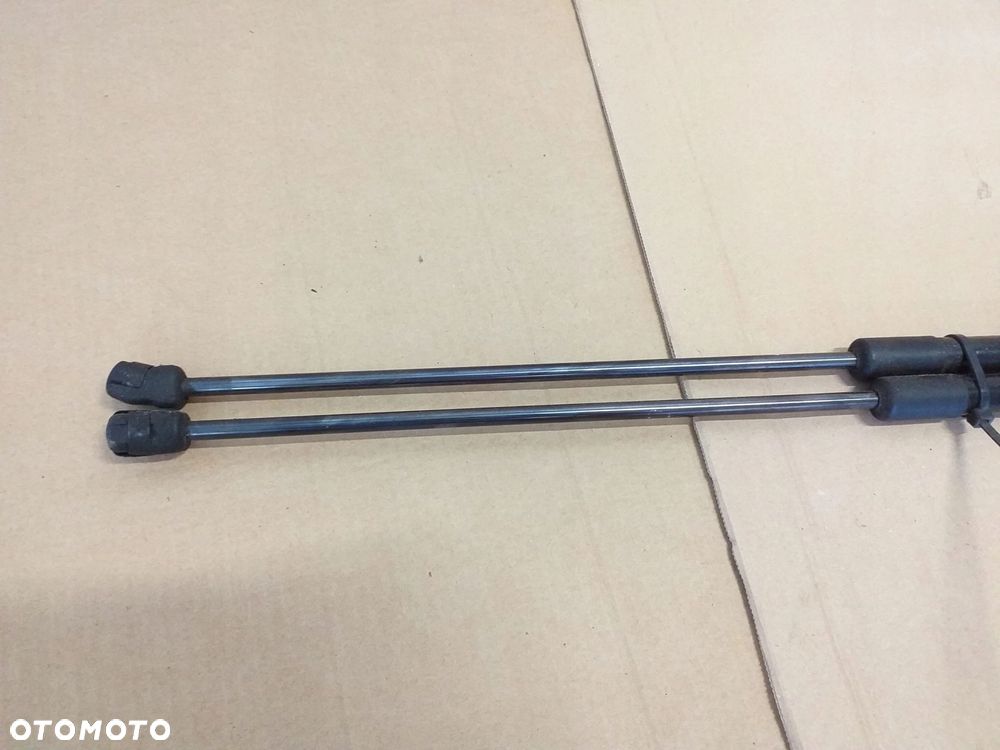 TOYOTA CAMRY VII siłownik teleskop maski przód 11- - 3