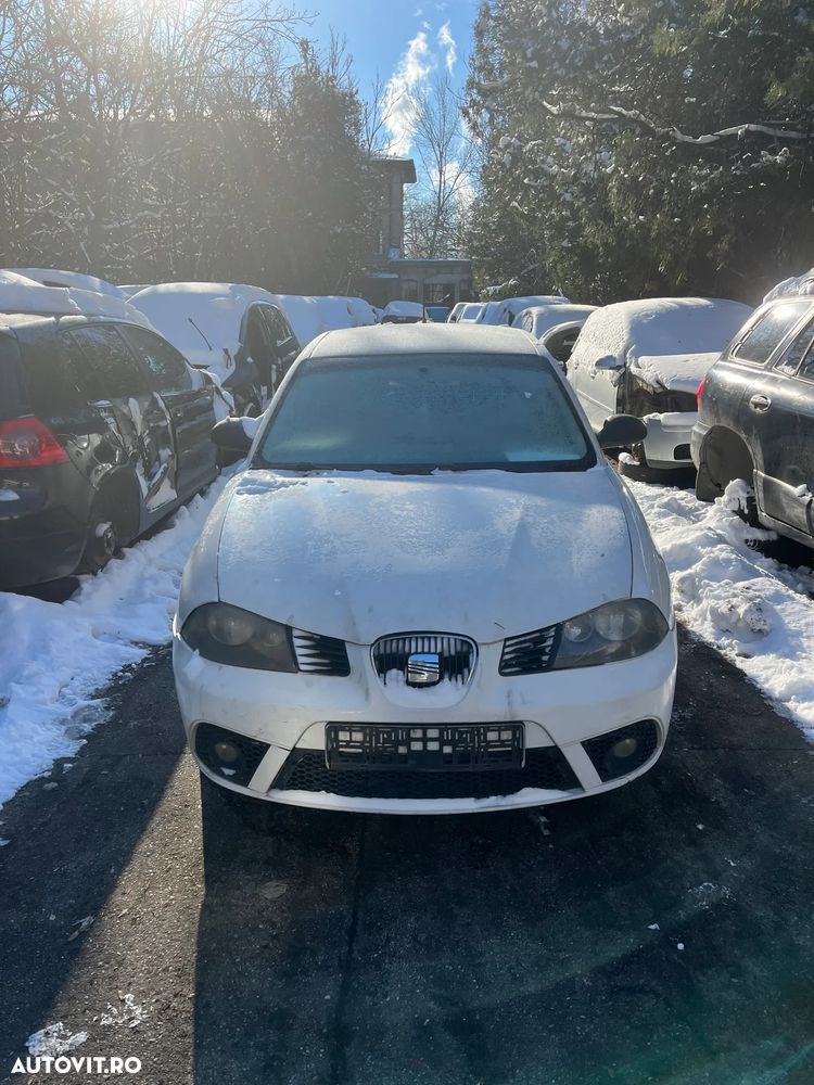 Dezmembrez Seat Ibiza 6L facelift alb 1,4 benzina 2008 BXW - 11