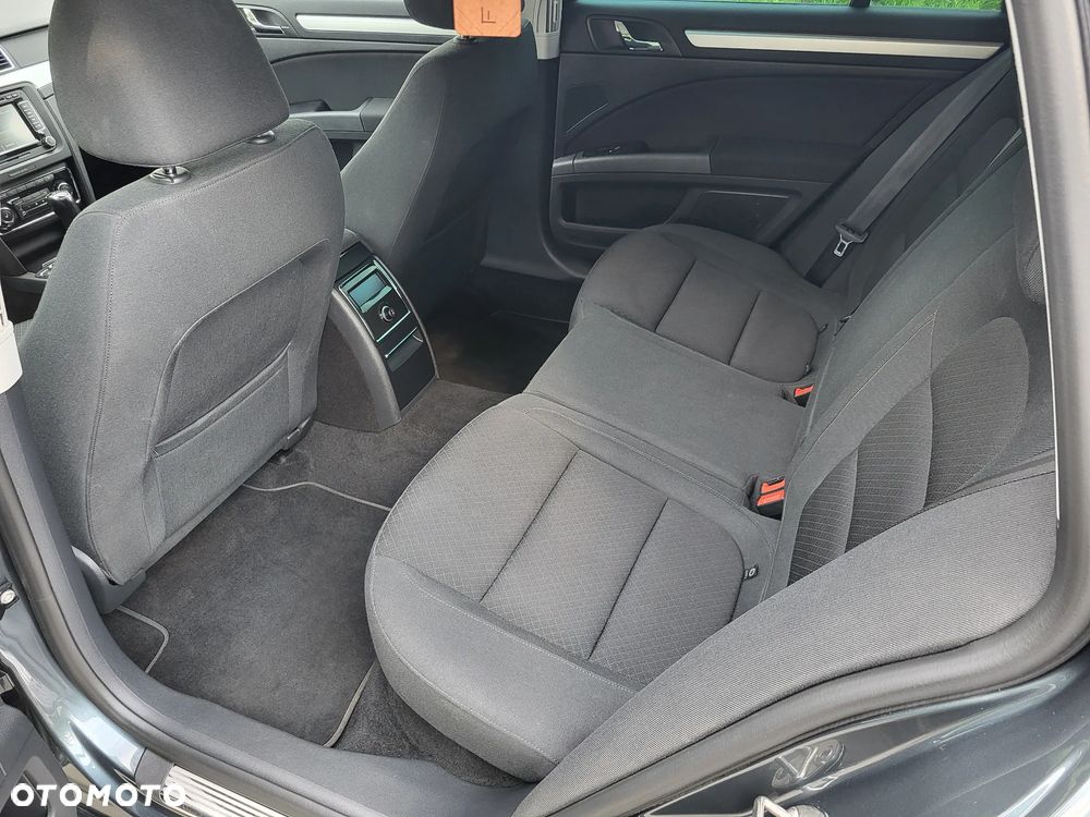 Skoda Superb 2.0 TDI DSG Active - 16