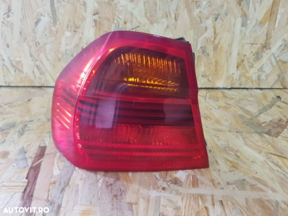 Lampa Stop tripla Stanga Bmw E90 Livram Oriunde - 3