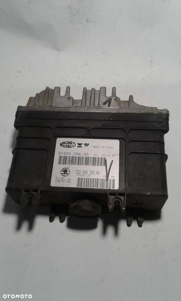 KOMPUTER SILNIKA SKODA FELICJA 1.6 032906030AG