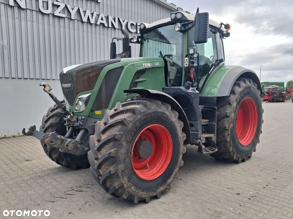 Fendt 828 - 7
