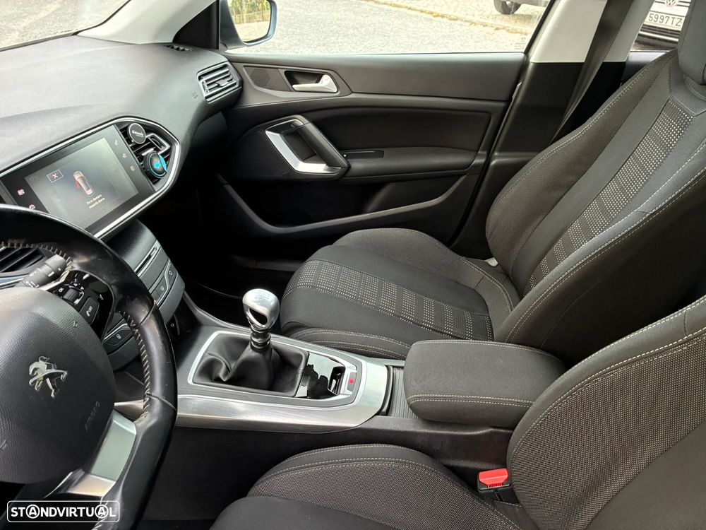 Peugeot 308 SW BlueHDi 120 Stop & Start Allure - 13