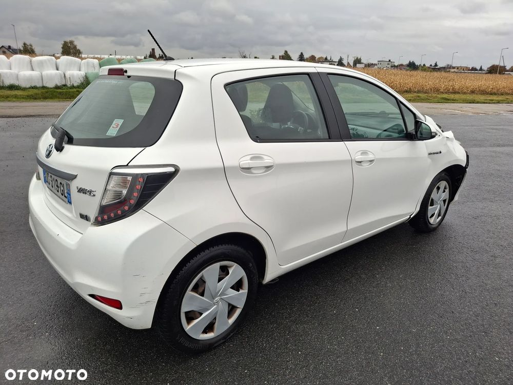 Toyota Yaris - 2