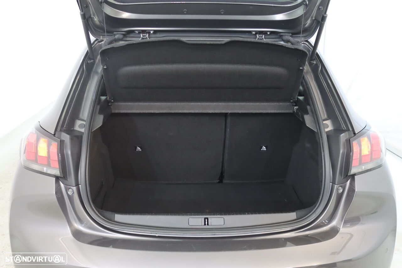 Peugeot 208 - 29