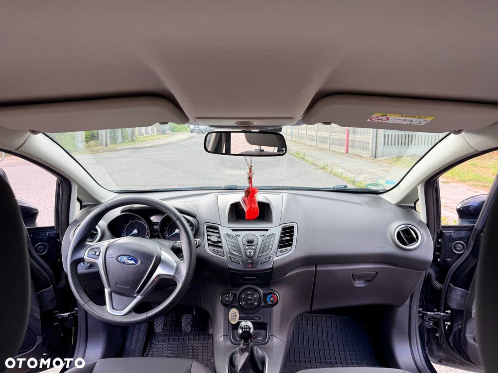 Ford Fiesta 1.25 Celebration - 16