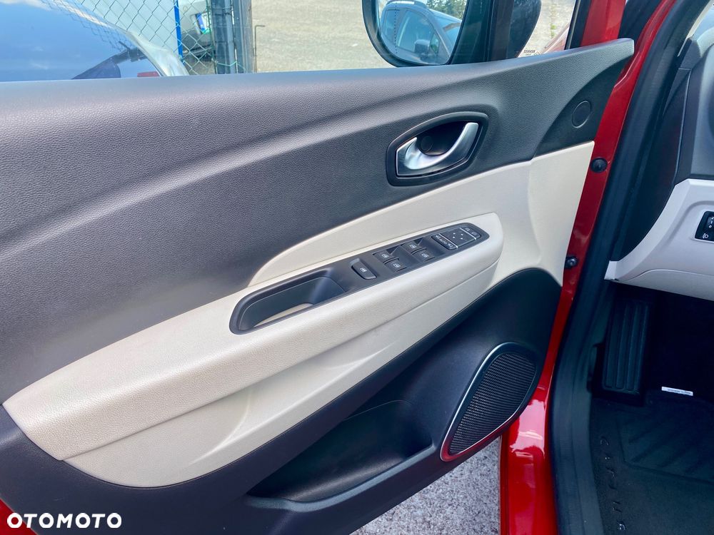 Renault Captur - 19