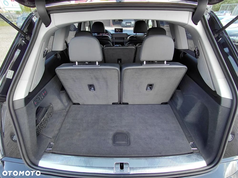 Audi Q7 50 TDI mHEV Quattro S Line Tiptr - 9