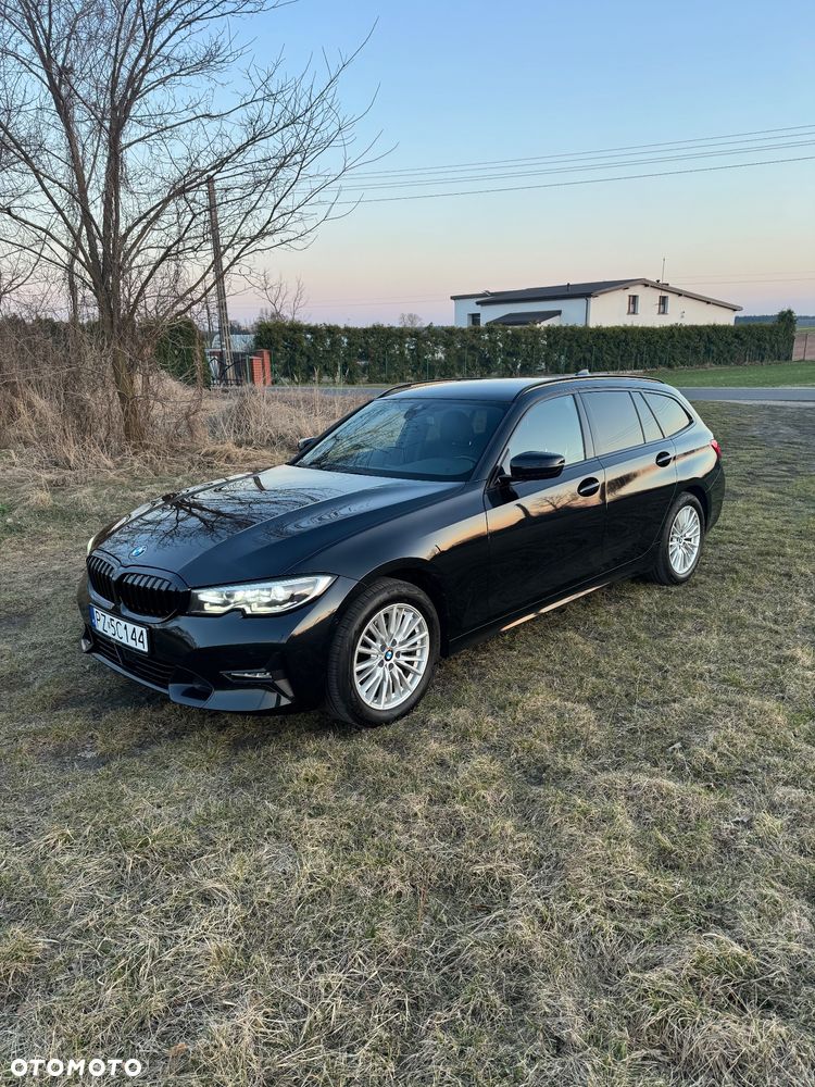 BMW Seria 3 320d Sport Line - 1