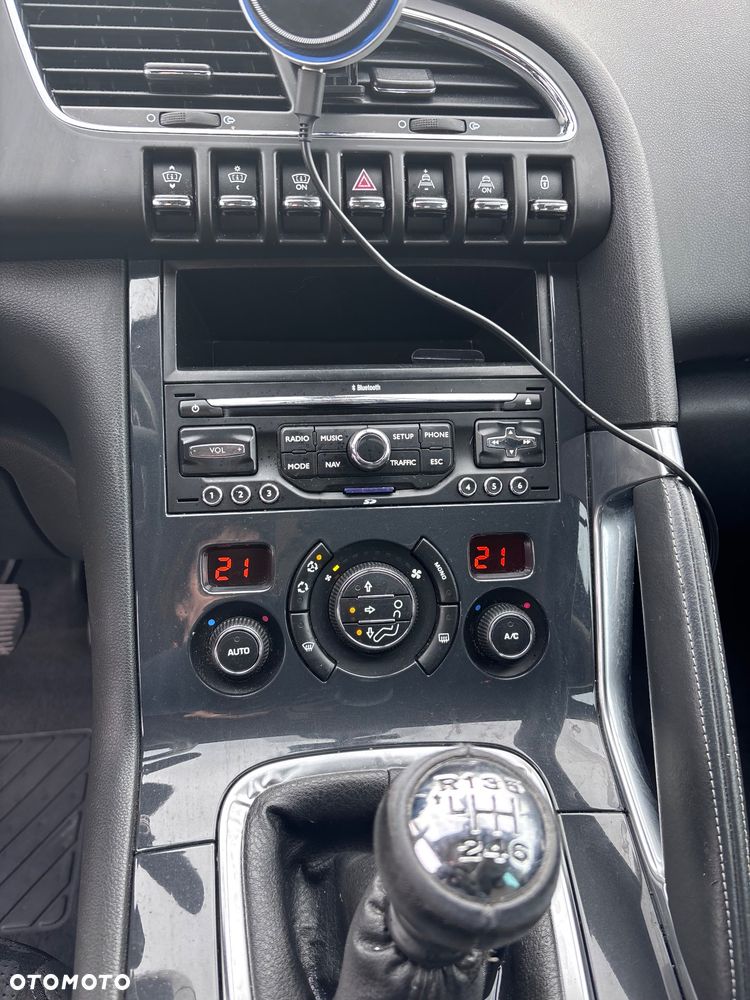 Peugeot 3008 1.6 HDi Trendy - 12