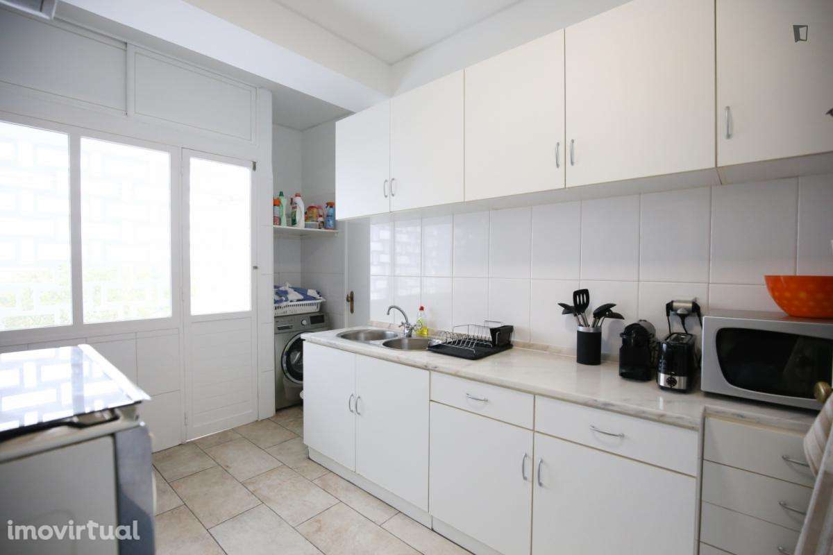 Quarto - localizado em Lisbon - Grande imagem: 2/30