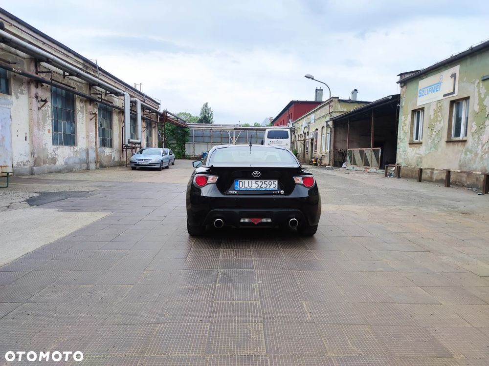 Toyota GT86 2.0 Prestige - 5