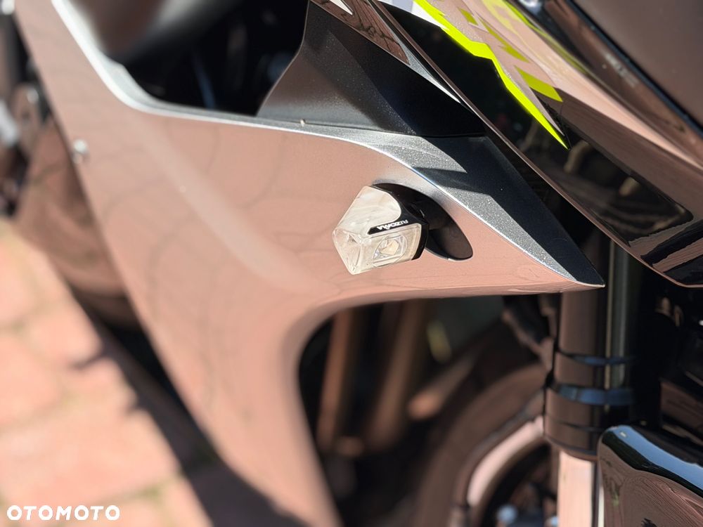 Honda CBR - 23