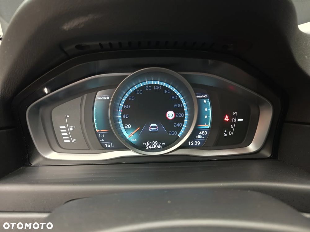 Volvo XC 70 - 27