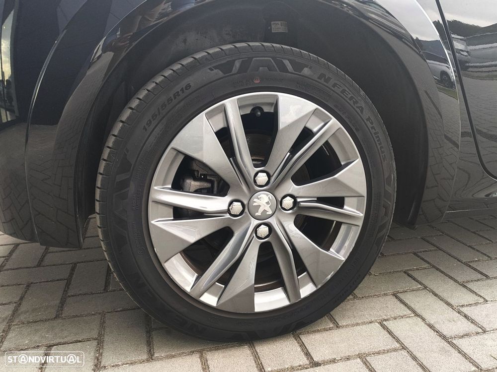 Peugeot e-208 50 kWh Allure - 9