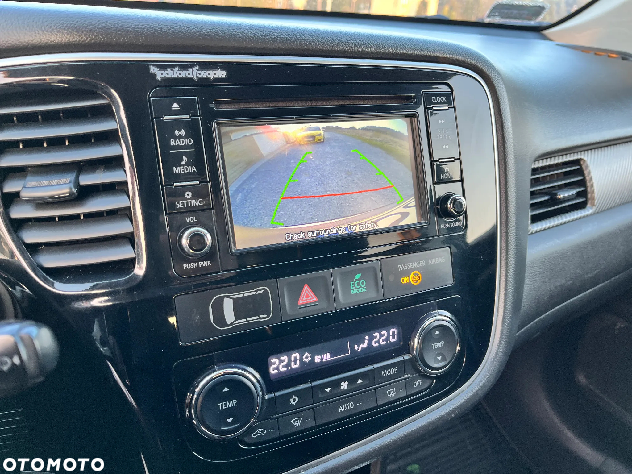 Mitsubishi Outlander 2.0 Intense Comfort 4WD CVT - 27
