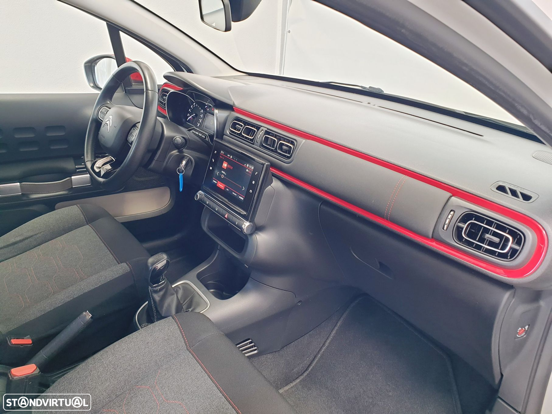 Citroën C3 1.2 PureTech Shine - 22