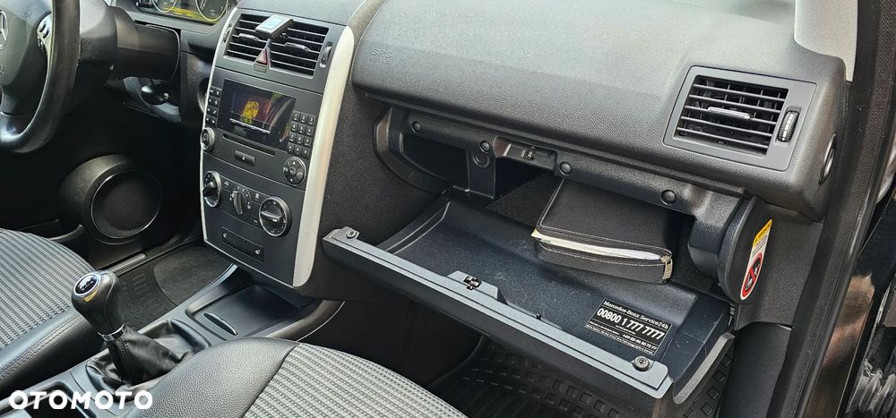 Mercedes-Benz Klasa A 150 Avantgarde Edition 10 - 17