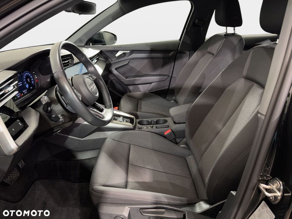 Audi A3 Sportback - 12