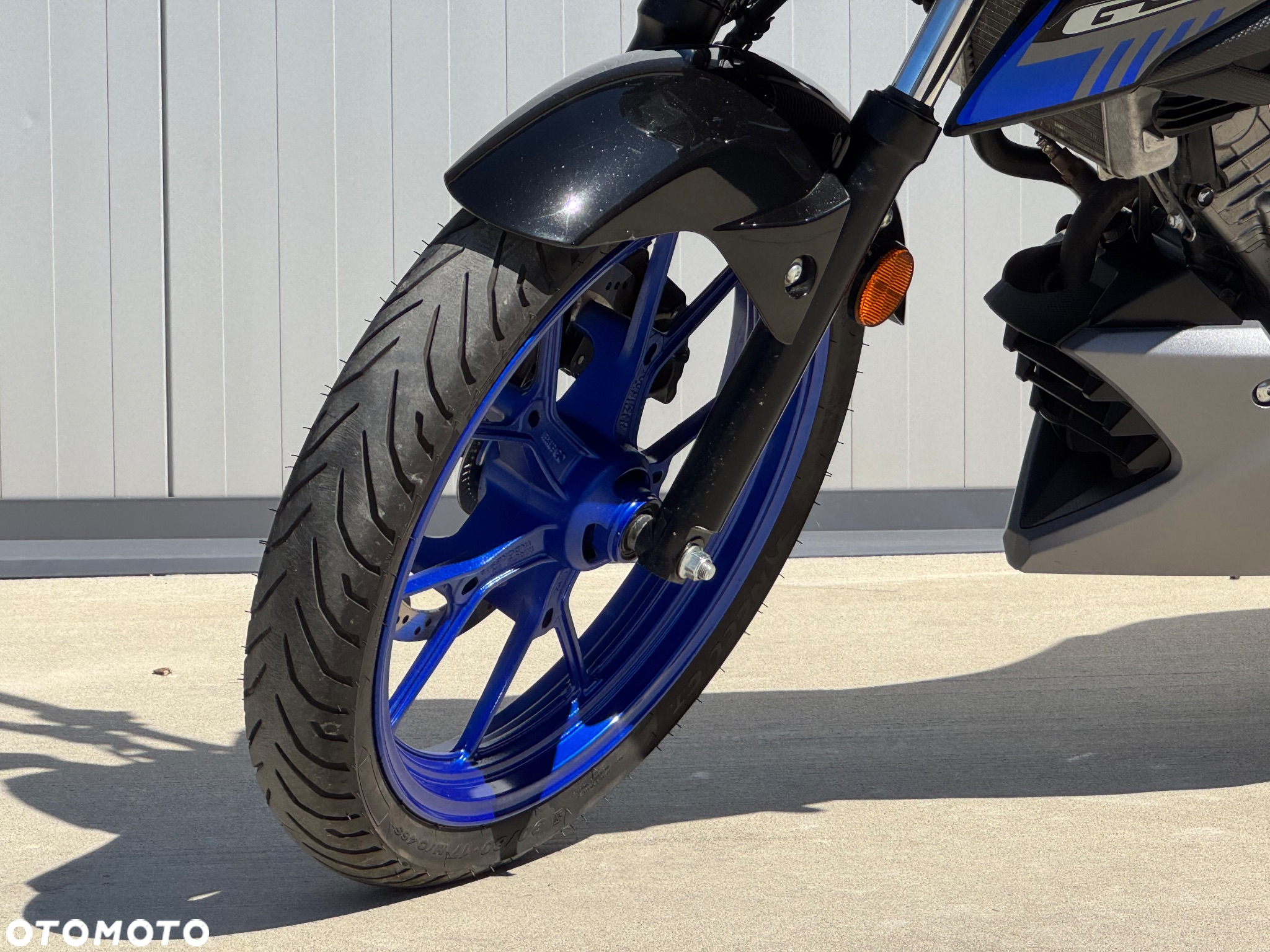 Suzuki GSX - 24