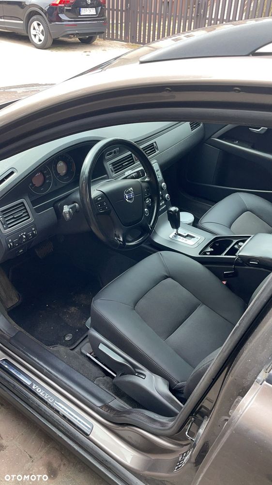 Volvo V70 - 1