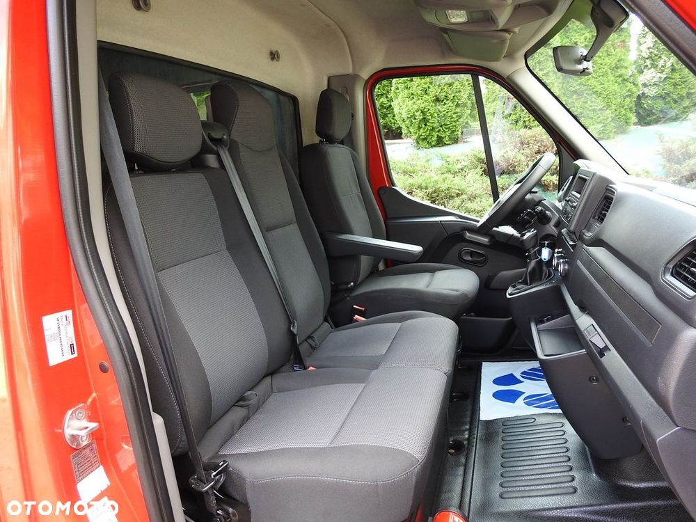 Renault MASTER PLANDEKA 10 PALET WEBASTO KLIMATYZACJA TEMPOMAT LEDY PNEUMATYKA  165KM - 40