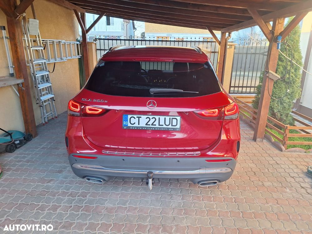 Mercedes-Benz GLA 250 e - 20