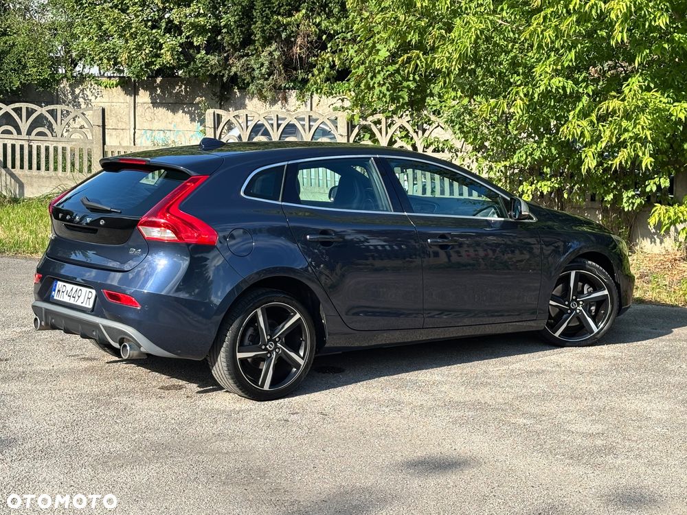 Volvo V40 D4 Drive-E R-Design Summum - 16