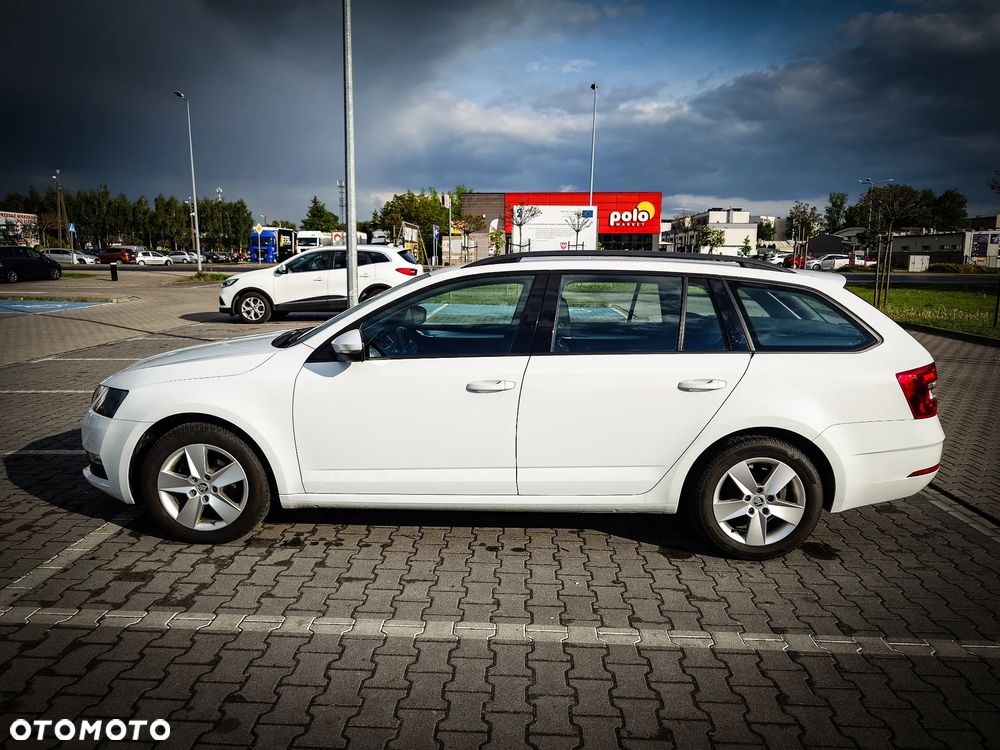 Skoda Octavia 1.6 TDI SCR Ambition - 8