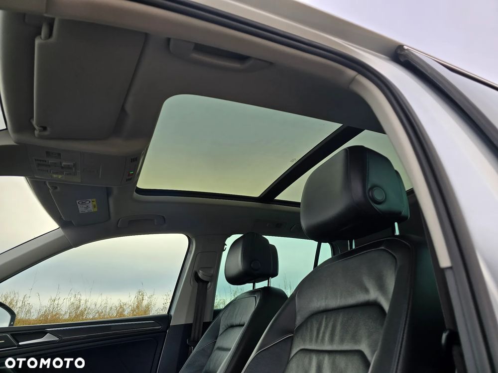 Volkswagen Tiguan 2.0 TDI SCR 4MotION DSG Elegance - 24