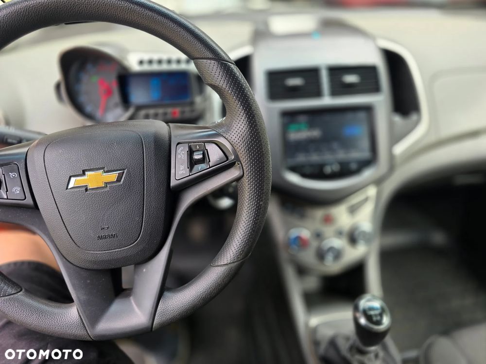 Chevrolet Aveo - 6