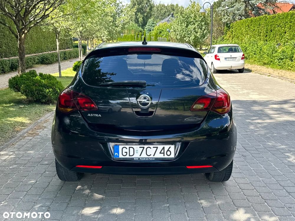Opel Astra 1.6 Design Edition - 5