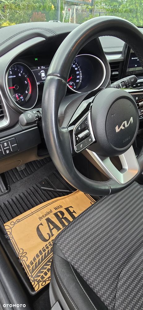 Kia XCeed 1.6 CRDi Eco-Dynamics+ (48V Mild-Hybrid) LAUNCH EDITION - 16