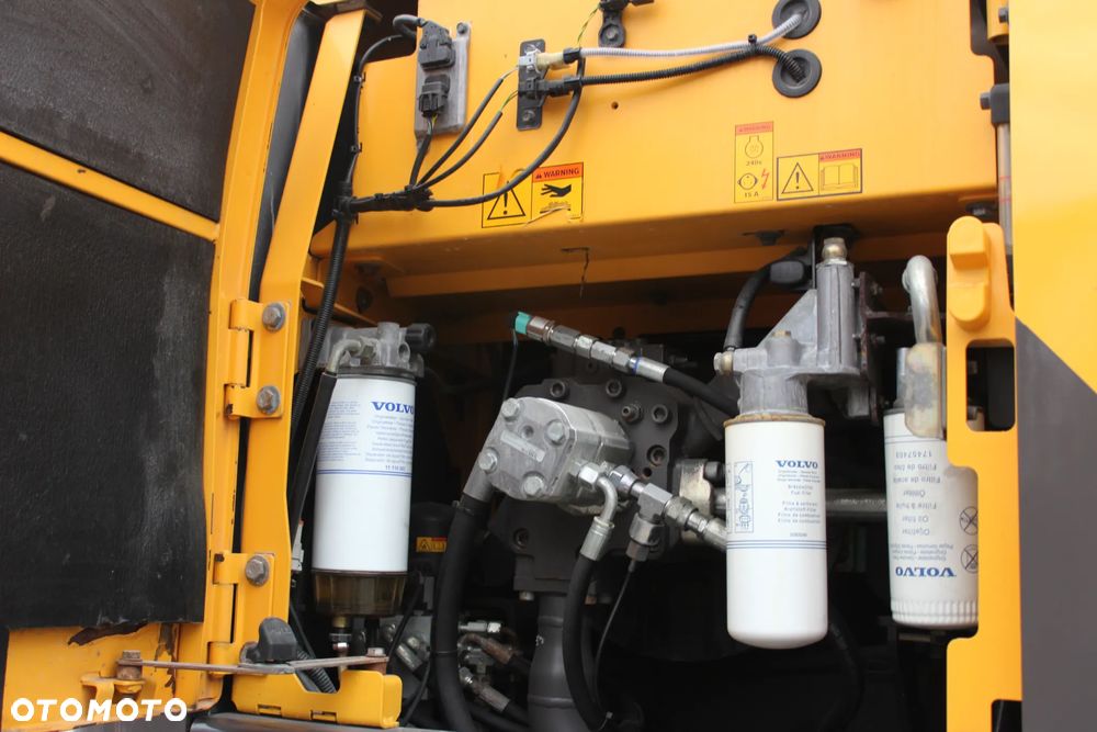 Volvo EW160D Rototilt Szczypce Sprowadzony - 17