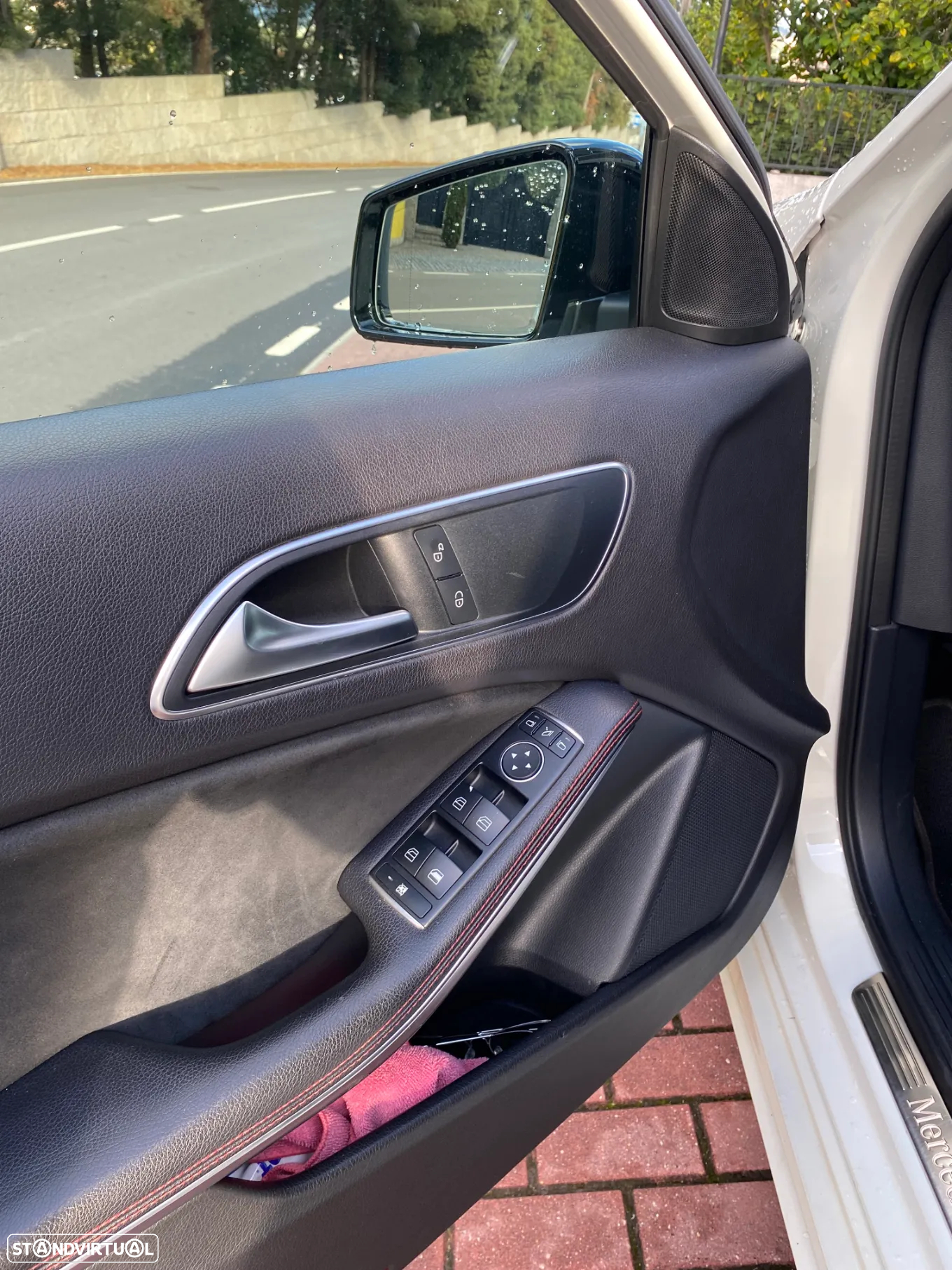 Mercedes-Benz A 160 d AMG Line - 17