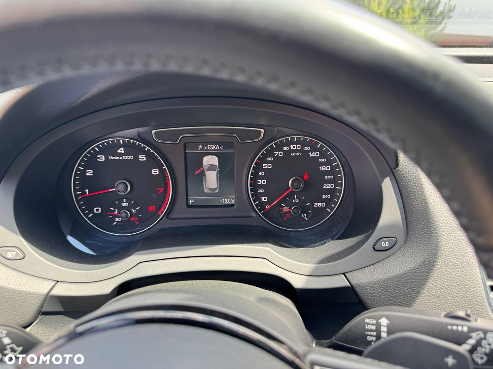 Audi Q3 - 16