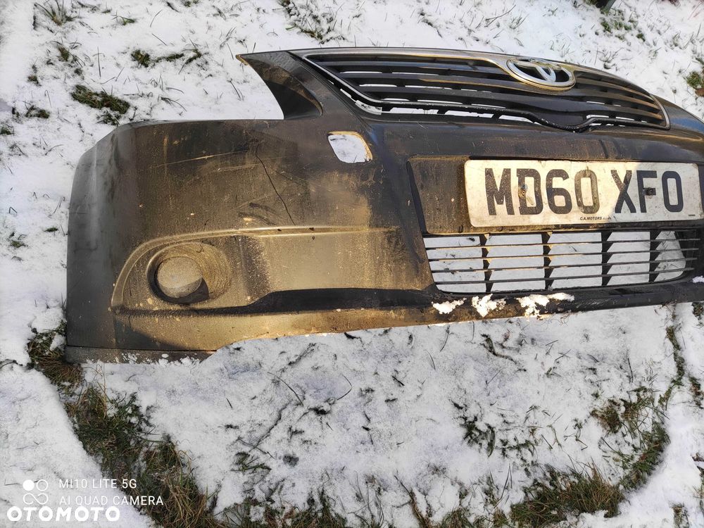 toyota avensis t27 zderzak przedni - 2