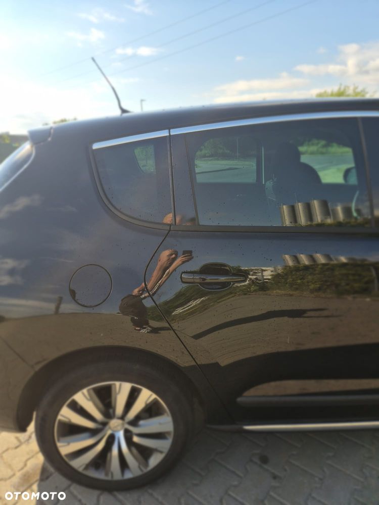 Peugeot 3008 - 11