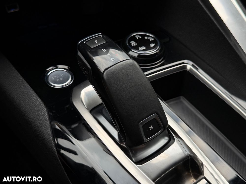 Peugeot 3008 BlueHDi 130 Stop & Start EAT8 GT Pack - 22