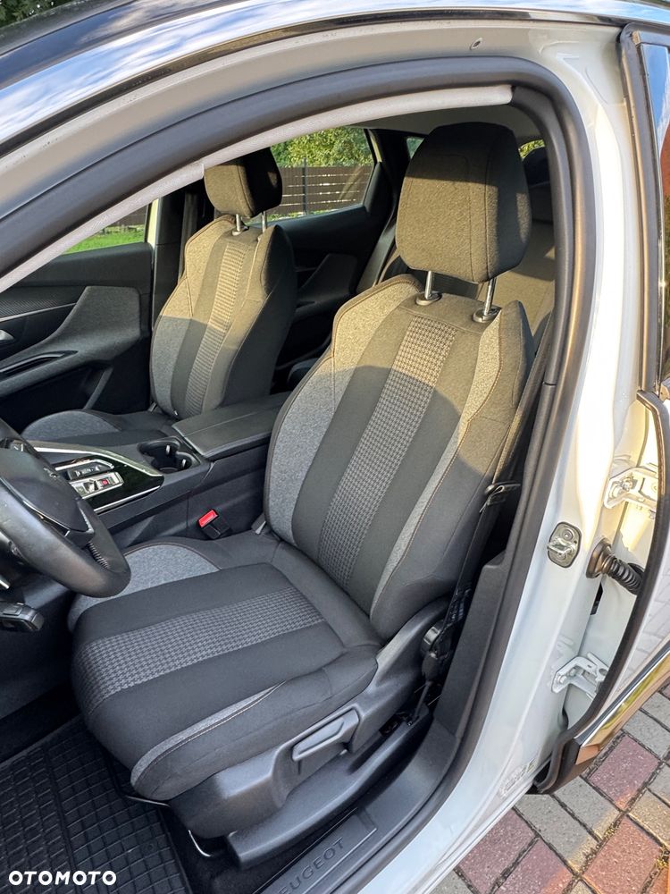 Peugeot 3008 BlueHDi 130 Stop & Start EAT8 Allure - 10