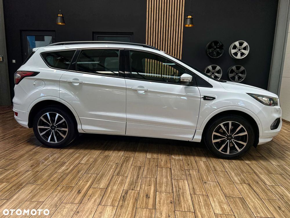 Ford Kuga 1.5 EcoBlue ST-LINE - 4