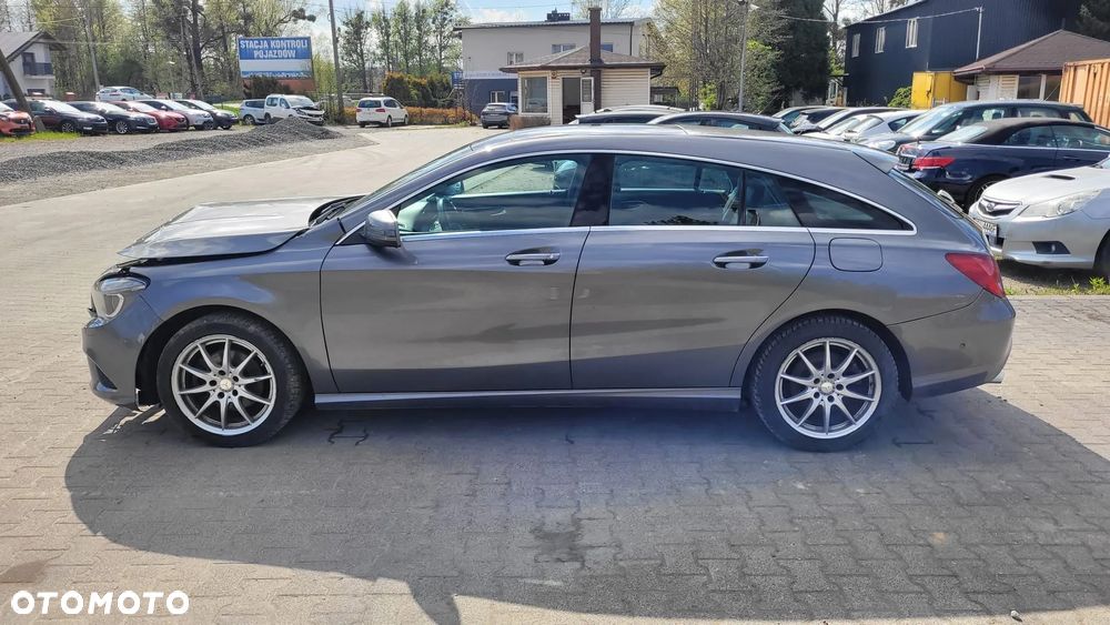 Mercedes-Benz CLA 200 7G-DCT UrbanStyle Edition - 5