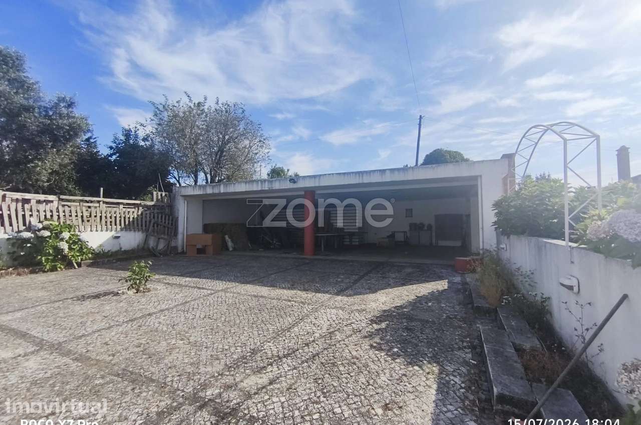 Moradia T4 e terreno rústico com 1730m em Fermentelos - Grande imagem: 5/7